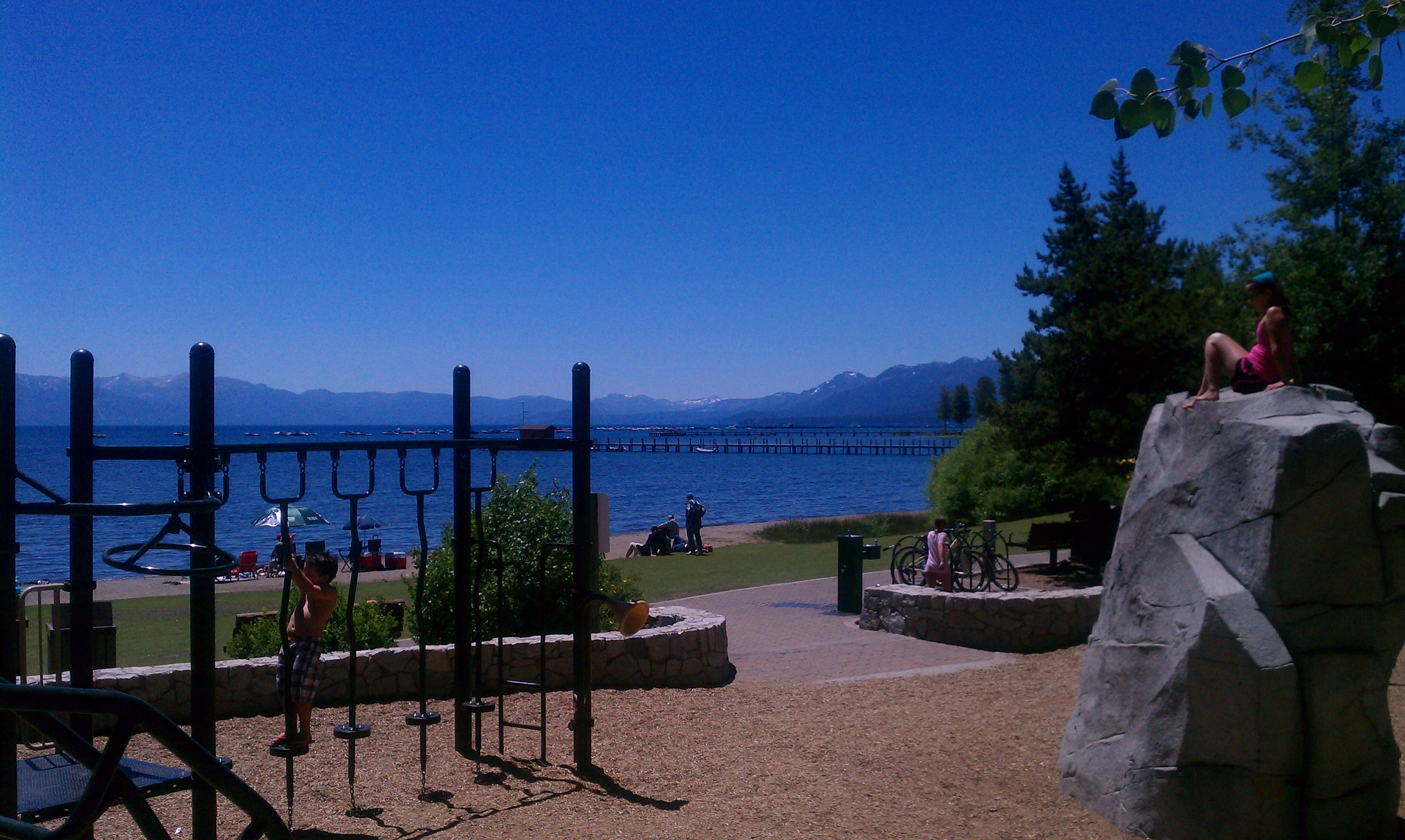 Tahoe City Commons Beach Image 4